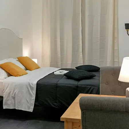 Little Appartaments 招待所