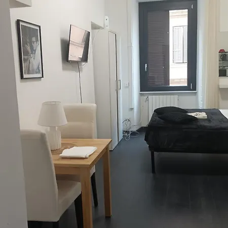 Little Appartaments 3* Roma